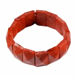 Pulsera de mujer con cuentas de coral rojo natural en tonos intensos.