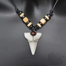 Collar diente tiburón ajustable playa hombre | Bisujoya