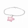 Pulsera de plata esterlina con piedra de cuarzo rosa natural, acabado brillante y forma irregular.